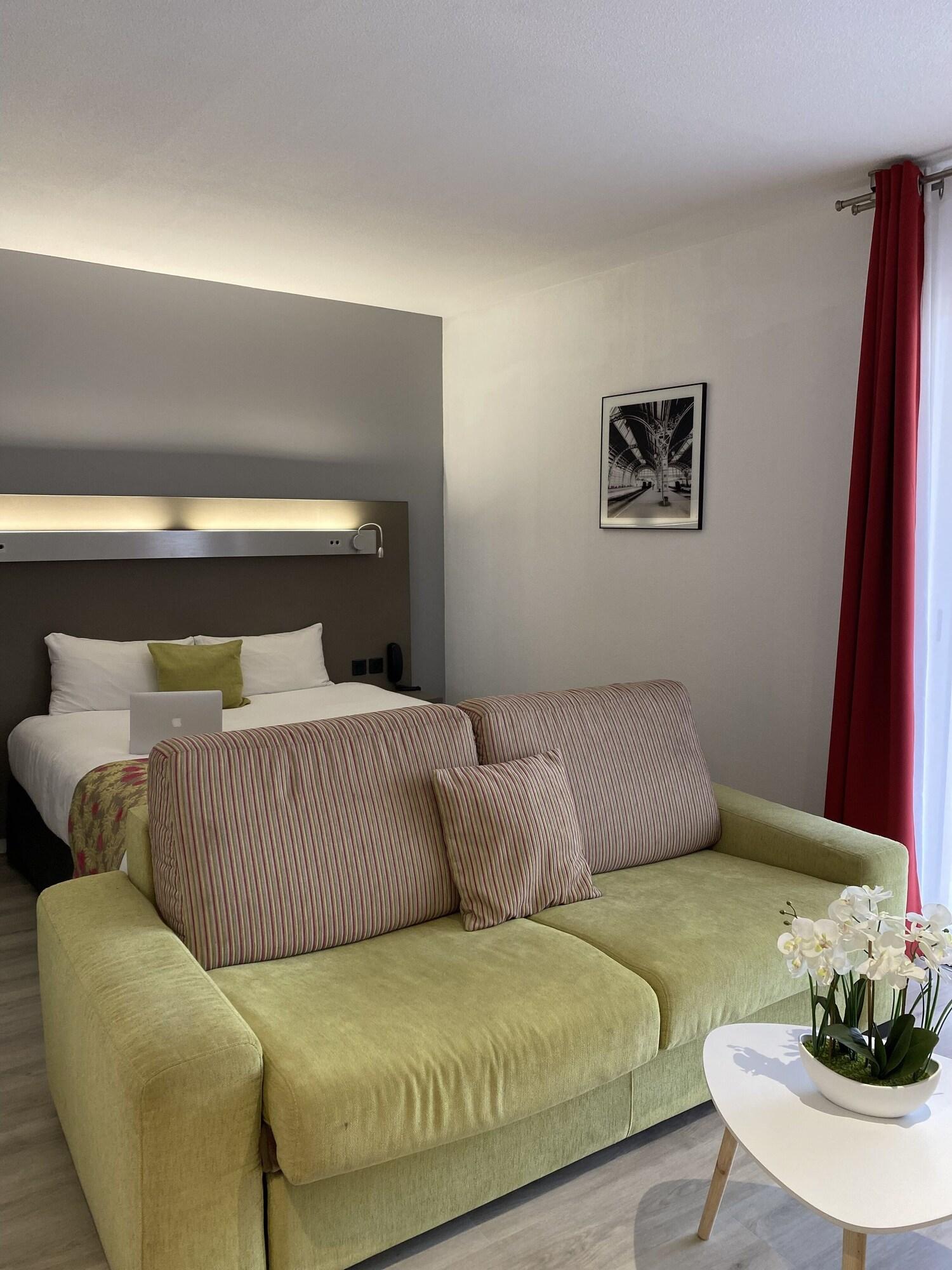 Citotel Les Dômes Sud 3*